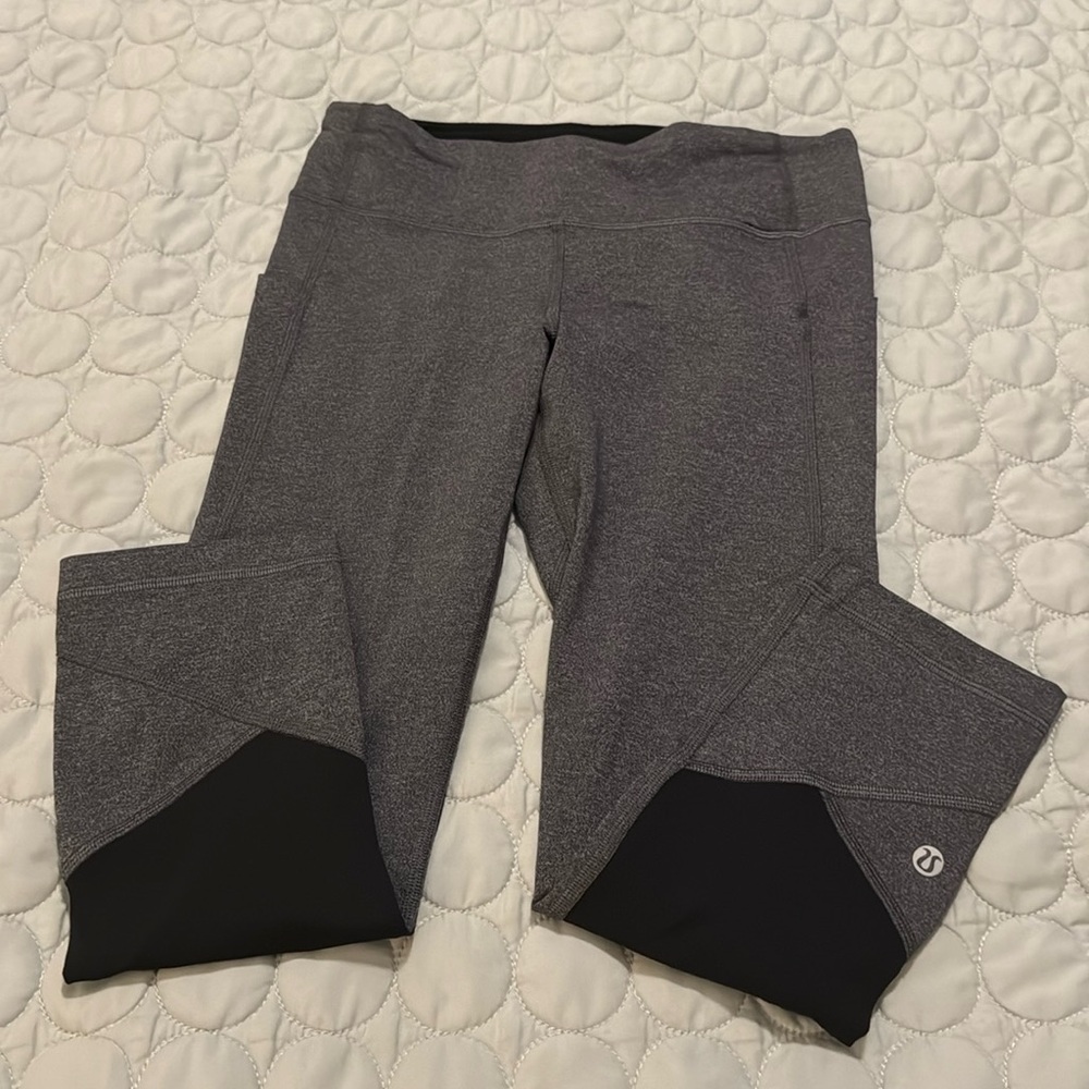 Lululemon leggings gray with some black size 6